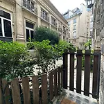 Paris Exclusif Quartier Latin Avec Jardin, Charme Fou !